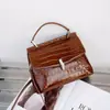 2027 Nuevo Bolso de Mano de Cuero Genuino con Patrón de Cocodrilo para Mujer, Aspecto de Alta Gama Tipo Kelly, Bolso de Hombro Único de Moda, Bolso Cuadrado Pequeño