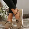 Zapatos deportivos casuales de suela gruesa transfronterizos, zapatos casuales para mujer de comercio exterior con cadenas metálicas, zapatos de vestir sencillos de talla grande nuevos para otoño 2026