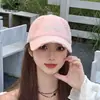 Chapéu de Sol de Proteção Solar de Verão para Mulheres, Boné de Baseball Casual Personalizado Estilo Coreano Rasgado com Letras, Boné Versátil Bico de Pato Emagrecedor