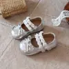 Sapatos Pequenos de Couro Estilo Coreano para Meninas 2026 Novidade Primavera/Outono Mary Janes Sapatilhas de Ballet com Laço Solado Macio Fecho Mágico Sapatos de Princesa