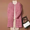Chaqueta de plumas ligera transfronteriza para mujer, talla grande, de longitud media, nuevo estilo de moda de invierno 2026, cuello redondo, abrigo con forro interior cálido, moderno