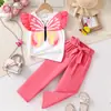 Comercio exterior ropa infantil verano dulce conjunto: Conjunto de dos piezas: top de cuello redondo con mangas acampanadas y estampado de mariposas + pantalón largo transpirable de color liso