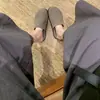 Sandalias Birkenstock minimalistas del mismo estilo que las de Mamá Uva para mujer, slip-ons versátiles de punta redonda, suela gruesa, medias pantuflas de punta cerrada, para usar al aire libre en otoño e invierno