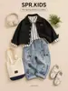 Conjunto de otoño estilo coreano para niños: una chaqueta vaquera de niño con cuello, una camisa de manga larga a rayas y pantalones vaqueros con estampado de grafiti - un conjunto casual
