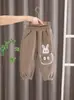 Calças de Veludo Plus para Meninas Outono e Inverno 2026 Novas Estilosas Roupa Externa para Menininhas Calças Jogger Casuais de Coelho Dropshipping