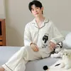 Algodão PuroConjunto de Pijama Masculino Manga Longa Estampa de Gato de Desenho Animado com Gola, Adequado para Usar ao Ar Livre, Caimento Solto, Novo Estilo de Outono