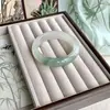 Pulsera Auténtica Imitación Jade Tianshan de 10 mm con Diseño de Mitad Montaña Mitad Agua, Elegante para Mujer, Nuevo Estilo Chino, Pulsera Redonda Estilo Antiguo Tipo Hielo con Flores Flotantes