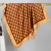 Bufanda Cuadrada de Seda Twill Nueva de Otoño Lista para Suministro Lujo Accesible Retro Moda de Moda para Viajero Bufanda Cuadrada Estampada