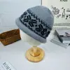 Sombreros para Mujeres Mayores para la Abuela en Otoño e Invierno Forrados de Felpa Gruesos Cálidos de Piel de Conejo Tejidos de Lana para Personas Mayores y Madres Sombreros a Prueba de Frío