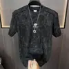 Camiseta de Manga Corta con Cuello Redondo Bordada Tie-Dye Rosa para Hombre, Top Casual Transpirable Versátil de Verano, Camisa Versátil de Moda