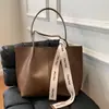 Atacado Transfronteiriço Bolsa de Grande Capacidade Nova Casual Feminina Mais Fácil de Combinar Bolsa de Mão com Toque Avançado Moda Bolsa de Ombro Feminina