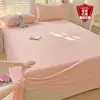 Lençol de Cama Leite Felpudo e Espesso Peça Única Inverno Cor Sólida Capa de Edredom Colchão de Fleece Coral para Dormitório Fronha Única Novo Estilo 2026