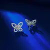 Pendientes de plata de ley s925, pendientes de botón huecos de mariposa full-diamond ultrabrillantes para mujer, lujo ligero, de alta gama, modernos y versátiles