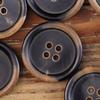 Botones de Cuerno Estilo Japonés Vintage con Bordes Quemados, Cuatro Agujeros Negro Mate Negro-Marrón Natural Botones Doble Cara de Lana para Abrigo