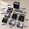 Caja de Joyería Rosa con Lazo y Tapa para Collares, Pulseras, Anillos y Empaque de Joyería, Caja de Regalo Pequeña para Joyería