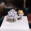Flor de zircão dourado flor rosa online venda quente ao vivo Novo anel aberto de temperamento de alta qualidade com diamante completo para mulheres