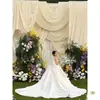 2026 Fundo de Casamento Decoração de Local Decoração de Recepção de Casamento Roupão de Noivado Branco Estilo Francês Fundo para Foto de Hotel
