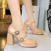 1868-K95 Zapatos de tacón alto y grueso estilo europeo y americano, plataforma impermeable, boca poco profunda, punta cuadrada, zapatos de tacón único con hebilla de correa, zapatos Mary Jane