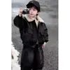 Jaqueta com Forro de Fleece para Meninos 2026 Outono e Inverno Nova Jaqueta de Couro Crianças Inverno Estilo Coreano Conjunto Bebê Roupas Acolchoadas Estilosas