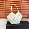 Bolso de Gran Capacidad para Mujer 2025 Nuevo Retro Indentación Bolso de Hombro Único Bolso de Axila Bolso Tote de Alta Calidad para Viajes Diarios