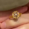Bestseller do Xiaohongshu Anel Flor Roxa Pequena para Mulheres Fashionável Nicho Luxo Leve Alto Padrão Flor de Zircônia Anel Ajustável para Dedo Indicador