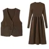 Conjunto de Dos Piezas Vestido Chaleco Peludo de Otoño e Invierno, Elegante y a la Moda Vestido Suéter de Corte A con una Capa Base Debajo, Adelgazante y Versátil