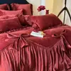 Conjunto de Ropa de Cama Cálida de Invierno Estilo Princesa Romántica Francesa para Bebé, de Cuatro Piezas, con Acabado Totalmente Mate, Terciopelo para Bebé y Ribete de Encaje, en Estilo Dama