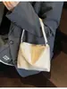 Bolsas Populares de Este Año Nuevo Estilo 2025 Moda Europea y Americana con Pedrería Bolso de Hombro Retro para Mujer Bolso Cruzado de Axila