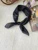 Pañuelo Pequeño Cuadrado Estilo Japonés Ligero Vintage Artístico Superpuesto Estilo Mori Floral Pañuelo de Seda para Viajero Pañuelo para la Cabeza Pañuelo de Algodón Lino Estilo Coreano