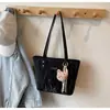 Bolsa de Ombro Tendência de Grande Capacidade Transfronteiriça 2025 Nova Leve Exquisita Casual de Ombro Único Bolsa Tote