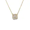 Collar Exquisito de Moda Japonesa Coreana Lujo Ligero Zircón Perla Pétalo Temperamento Simple Diseño Único Sentido Cadena Súper Brillante para Clavícula