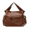 Bolsa grande feminina de alta capacidade, nova moda 2025, versátil, outono e inverno, texturizada, popular, para o dia a dia, com alça larga, de ombro, transversal