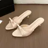 Estilo Elegante para Ir al Trabajo con Zapatillas, Tacones Finos, Estilo Francés, Versátiles y Cómodos, Sandalias de Tacón Alto con Lazo Modelo 2026 para Mujer, Adecuadas para Faldas