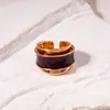 Anéis Redondos Europeus e Americanos de Cruzamento Irregular com Pedras Anéis de Nicho de Alta Qualidade para Meninas Joias Pequenas Exquisitas Joias para Mãos para Mulheres