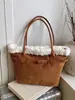 Bolsa de Mano Versátil Coreana de Alta Gama 2026 Transfronteriza, Bolso de Hombro de Moda de Gran Capacidad, Bolso de Commuter de Nicho para Mujer