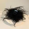 Pinza para el Cabello de Pluma de Avestruz Negra Semi-Recogida para Mujer, Pinza Peluda de Gama Alta para la Parte Posterior de la Cabeza, Accesorio para el Cabello de Pinza de Tiburón de Tamaño Mediano