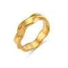 Anillos Mobius de Acero de Titanio Europeos y Americanos Transfronterizos para Parejas, Diseño de Nicho que No se Desvanece, Anillo Liso Venta Directa por Lote