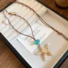 Collar de cordón de cuero con perla cuadrada de acrílico, estilo vintage y artístico, cadena para suéter, diseño único, joyería de lujo ligera, venta al por mayor