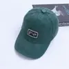 Venta al por mayor de gorras de béisbol para niños para exportación, adecuadas para primavera y otoño, con acabado lavado, protección solar, visera suave y estilo vintage desgastado, disponibles para niñas y niños