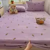 Lençol de Cama de Leite Espesso de Inverno Ajustado Peça Única Quente Cobertura de Lençol de Cama de Coral Fleece Cobertura de Colchão com Veludo Adicional Cobertura Protetora Conjunto de Três Peças