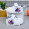 Zapatos Deportivos para Niñas 2026 Primavera Nuevo Estilo Zapatos Pequeños y Medianos para Niños Suela Suave Versátiles Zapatos Blancos para Niños