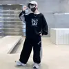 Conjunto para Niños 2026 Nueva Moda de Primavera Elegante y Moderno Ropa Deportiva Infantil Sudadera para Niños Conjunto de Dos Piezas Fresco y de Moda
