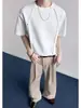 Camiseta Masculina de Manga Curta, Novo Estilo de Verão, Versátil, Casual, Simples, Camiseta Top de Meia-Manga de Alta Qualidade para Homens
