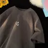 Camiseta de manga corta para hombre, diseño de nicho de verano, nueva, de media manga, alta calle, moderna, holgada, camiseta para hombre, tendencia de verano