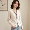 Elegante top de punto estilo coreano con cuello en V, bufanda de seda y textura acanalada, suave y ajustado, de manga larga, multicolor, adecuado para usar en capas en otoño