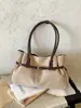 Bolsa de Suede y Felpa Retro de Nicho Otoñal para Mujer 2026 Nueva Popular Bolsa Tote Gran Capacidad para Viajes Diarios Bolso de Hombro
