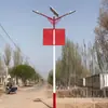 Proyecto prepago para nuevas áreas rurales: Farolas solares de doble cabeza con brazo alto y bajo, postes de farola de 6,8 m y 10 m