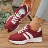 Zapatos de papá de talla grande ajustados a la cintura para mujer al por mayor, nuevos zapatos casuales para estudiantes de suela gruesa primavera-verano 2026, zapatos deportivos Cortez para mujer