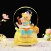 Novo Modelo de Enfeite de Bola de Cristal Anjo do Amanhecer do Xiaohongshu, Caixa de Música Giratória Luminosa, Presente de Feriado para Crianças, Dropshipping