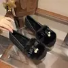 Ropa exterior cálida talla grande estilo francés nuevo zapatos de algodón sin cordones Mary Jane zapatos peludos diseño Otoño/Invierno 2026 con forro polar